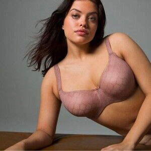 Chantelle Bra Geo Lace Balconette Bra 32 C, Navy Lace Light Padding is